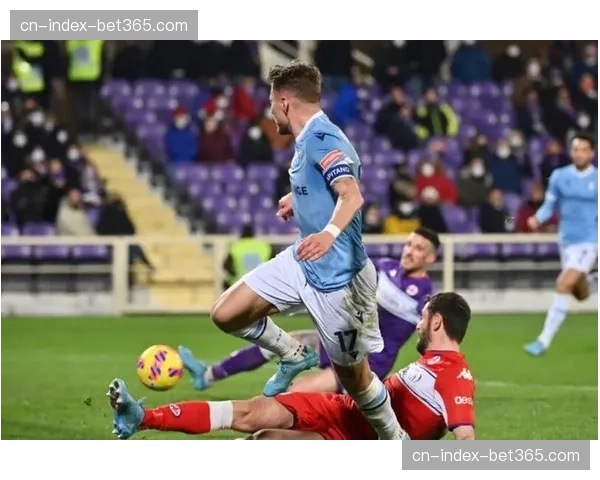 巴黎两回合总比分4-0双杀 恩里克战术完胜斯洛特